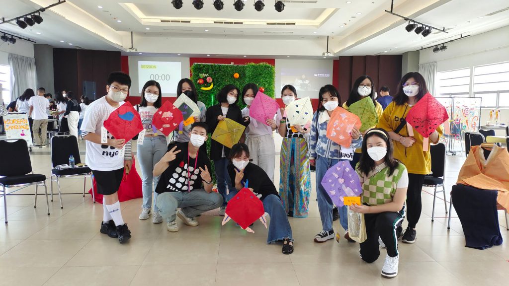 Handong Global University Bekerjasama dengan Sekolah Kristen IPEKA Menyelenggarakan Acara “Nyam Nyam Korea”