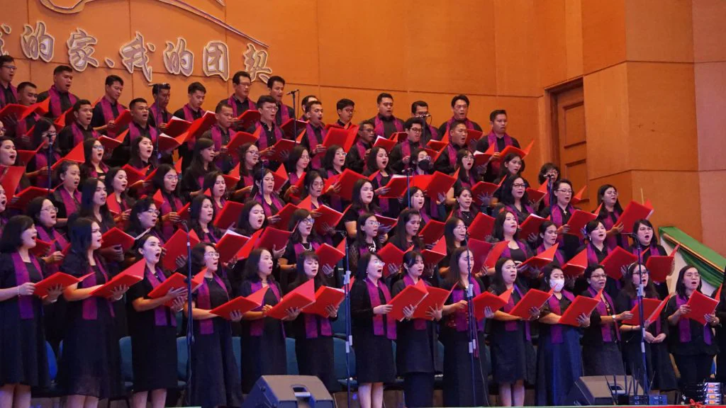 Kebaktian Natal Guru dan Karyawan IPEKA: “Christmas: The Example of Total Obedience”