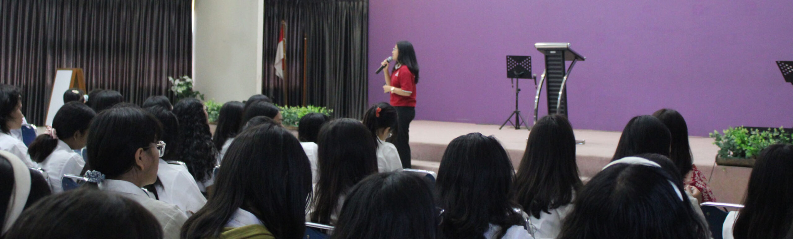 Gereja dan<br/>Komunitas Pemuda